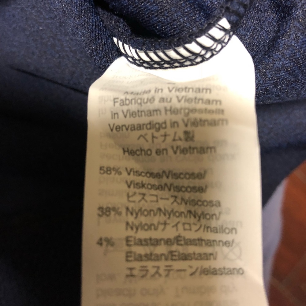 NWT JCrew collection 365 drop sleeve turtlenecK - Picture 4 of 5